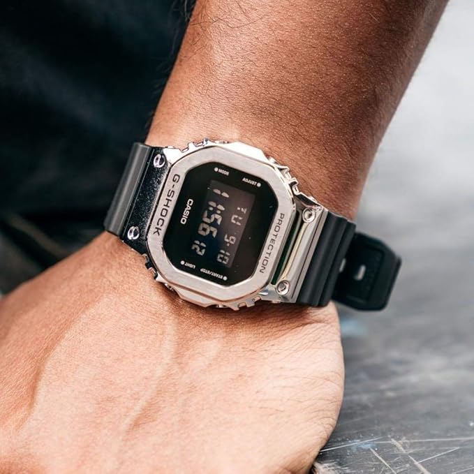 G-SHOCK Serie GM-5600U-1ER