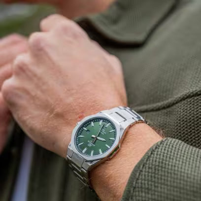 EDIFICE Analogico con 3 lancette EFR-S108D-3AVUEF